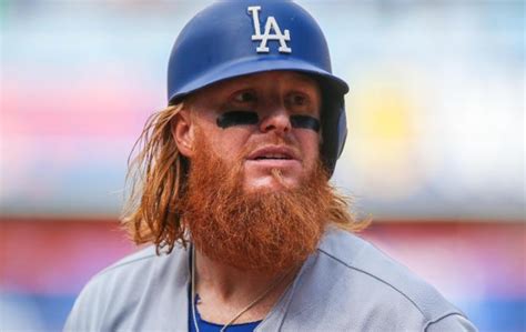 Look: Justin Turner shaves beard, is now unrecognizable | The Sports Daily