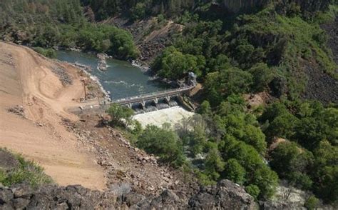 Removal of Klamath River dams Archives • Sacramento News & Review