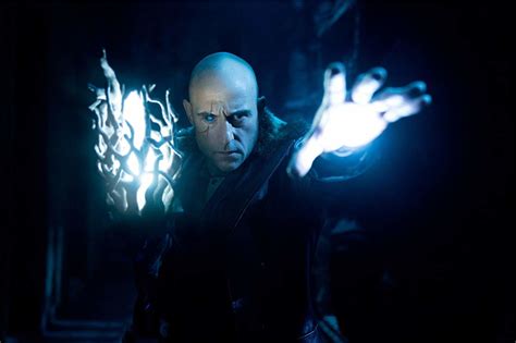 Mark Strong explains why his Shazam! villain looks like a Nazi and offers Green Lantern scoop ...