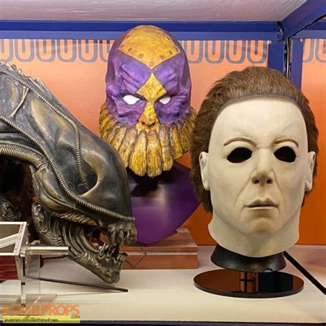 Halloween: Resurrection Michael Myers’ Hero Screen Used Mask original movie prop