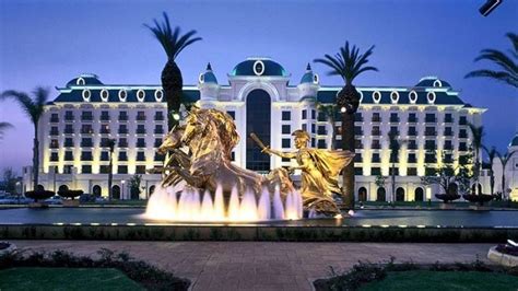 Exploring The Palace of Dreams: Emperors Palace - Joburg.co.za