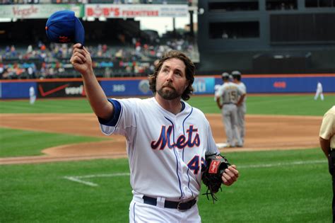 R.A. Dickey Wins 20th Game for the Mets - The New York Times