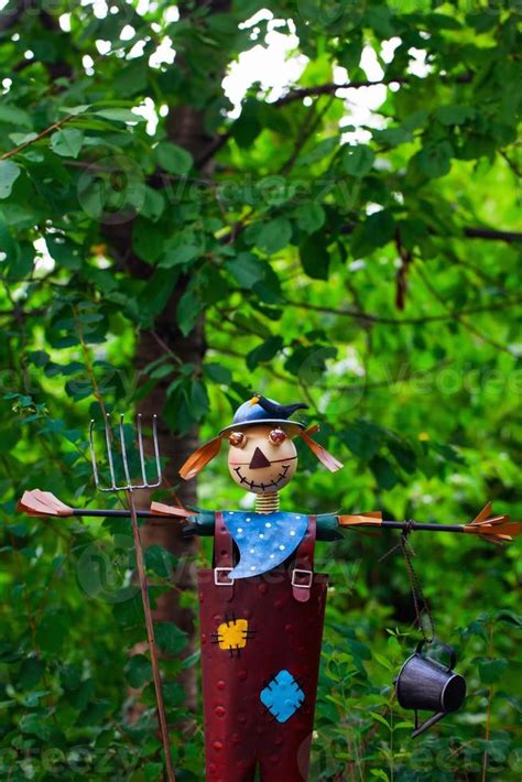 Farm Life Scarecrow in Green Nature 3055039 Stock Photo at Vecteezy