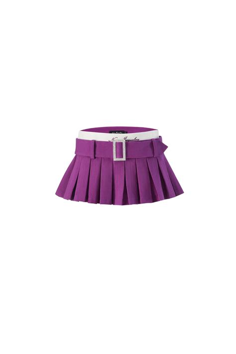 Mini skirt heaven. This low waisted, pleated skirt features a built in ...