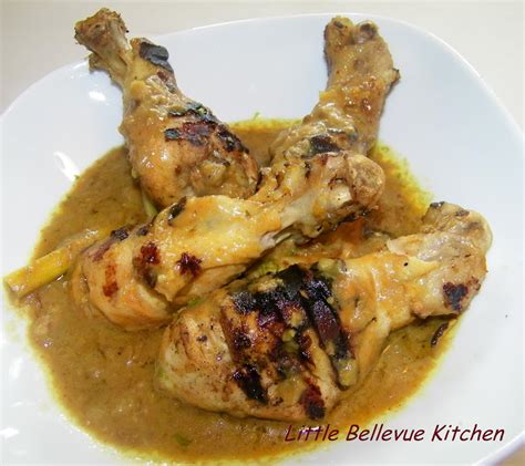 Little Bellevue Kitchen: Opor Ayam (Chicken in Coconut Gravy Seasoning)