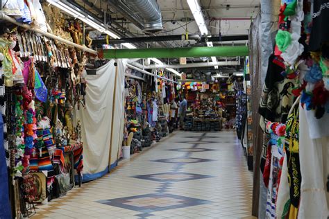 ‘El Mercadito’ shop owners struggle in post-pandemic lull - Boyle Heights Beat