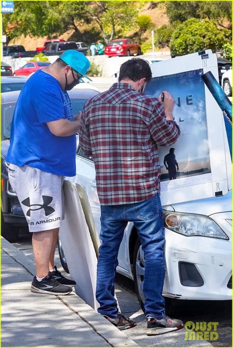 Ben Affleck Signs Giant 'Gone Girl' Poster While Out in LA: Photo ...