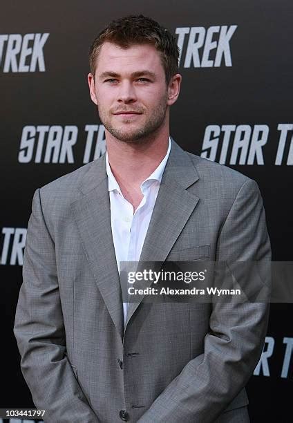 Star Trek Chris Hemsworth Photos and Premium High Res Pictures - Getty ...