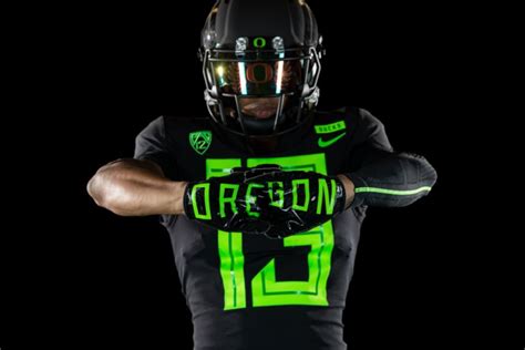 The most un-ignorable college football uniforms of 2018 | Golf News and ...