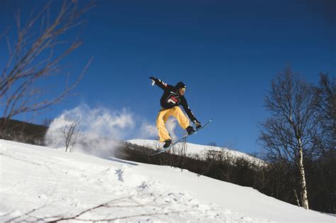 10 Snowboard Tricks You Can Learn Quickly | Curated.com