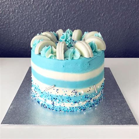 Blue cake | Cake, Cake design, Blue cakes