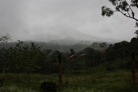 Arenal volcano | On arrival at La Fortuna, the volcano was s… | Flickr