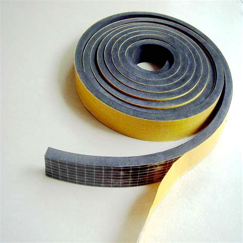 China Neoprene Rubber Strips with Adhesive - China Rubber Strips, Neoprene Rubber Strips