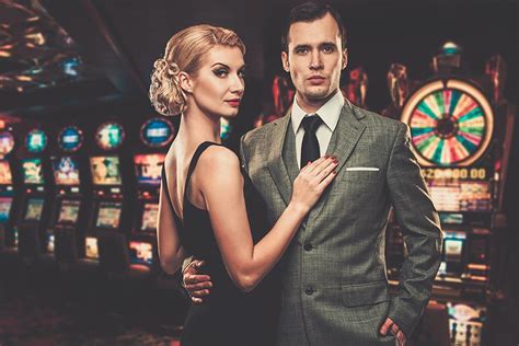 Dress to Impress - Men's Fashion Tips for a Night at the Casino