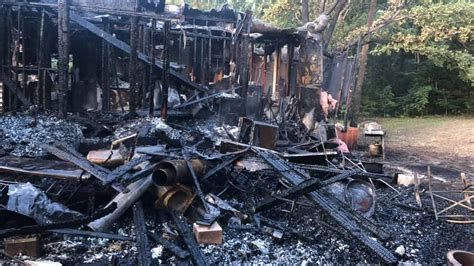 Fire burns down Airbnb home near Pottsboro