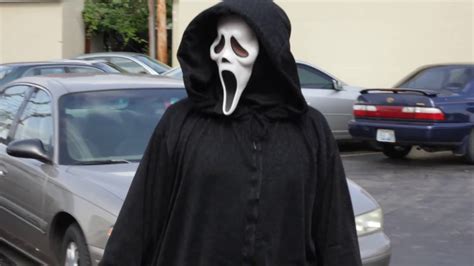 Quick Scream Ghostface Costume Daylight Test - YouTube