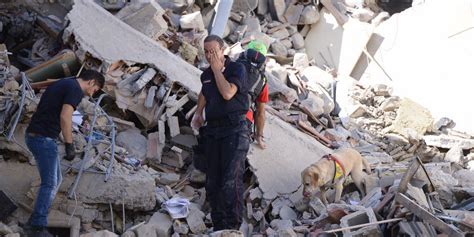 Italy earthquake: Leave Wi-Fi unlocked, rescuers urge residents | Ars ...