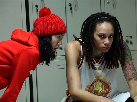 Brittney Griner Parents- A Walk-Through Her Difficult Upbringing – Linefame