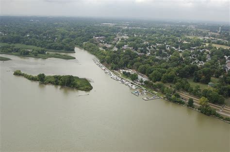 Maumee River Yacht Club in Toledo, OH, United States - Marina Reviews ...