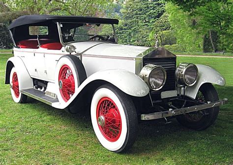 Life in Interwar Years - History cookbook - Cookit! | Rolls royce, 1920s car, Retro cars