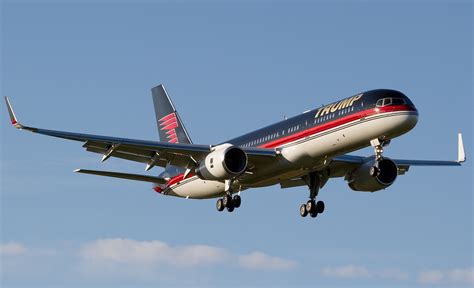 Donald Trump Boeing 757-200 Approaching at Aberdeen Airport ~ Aircraft Wallpaper