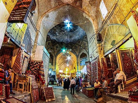 Vakil Bazaar | Ancient Architecture | Shiraz Attraction | Apochi.com