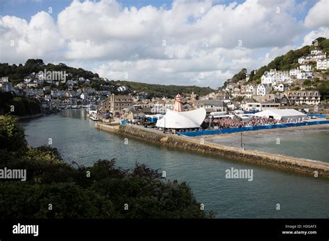 25 September 2016 Looe music festival, Cornwall. Crowds on the beach ...