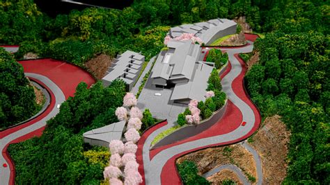 How to design a Racetrack - Automotive Daily