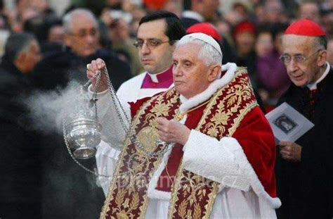 Pope Benedict XVI Pics 02