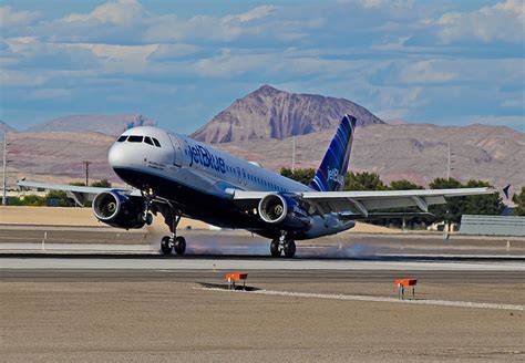 Jetblue A320 at Ft. Lauderdale on Sep 17th 2019, rejected takeoff due to brakes overheat ...