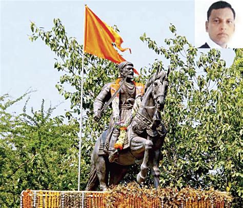 Mumbai: Sculptor hits out at airport authorities as Shivaji statue ...