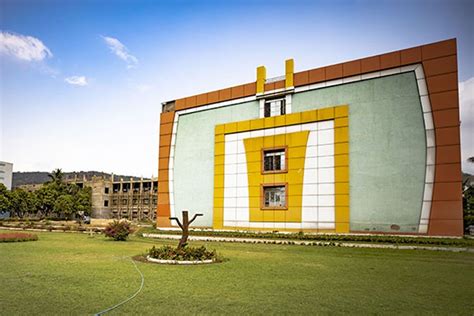 GIET University Gunupur Campus: Photos, Virtual Tour