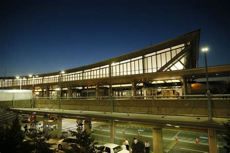 Buffalo Niagara Airport ranks No. 2 in nation for customer satisfaction ...