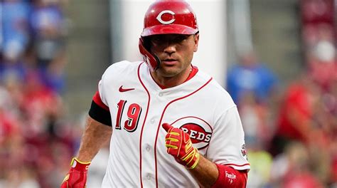 Reds' Joey Votto has out-of-this-world prediction for 2023 season | Fox News