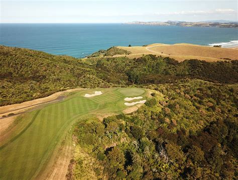 Kauri Cliffs Golf Course (Matauri Bay, Northland) | GolfCourseGurus