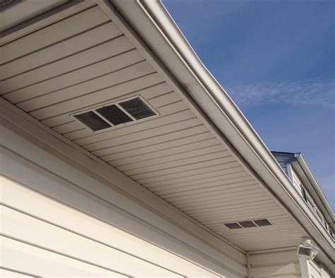 2017 Soffit Repair Costs | Vinyl, Wood, Aluminum & Pricing