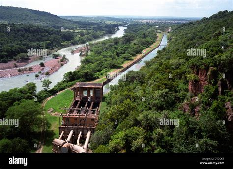 the jozini dam and irrigation system, kwazulu-natal south Stock Photo: 66546476 - Alamy