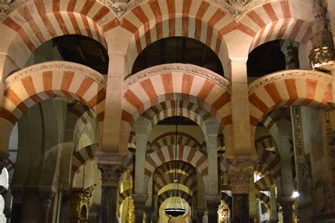 Arcos de la mezquita de Córdoba | Mezquita, Monumentos, Cordoba