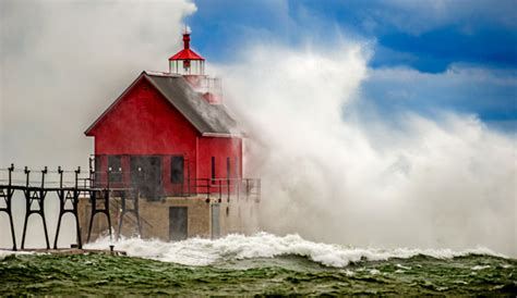 Visit Pentwater - Grand Haven Lighthouse and Pier on Lake Michigan