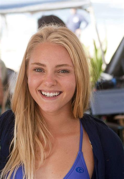 AnnaSophia Robb as Bethany Hamilton in Soul Surfer, 2011 | Annasophia robb, Blonde celebrities ...