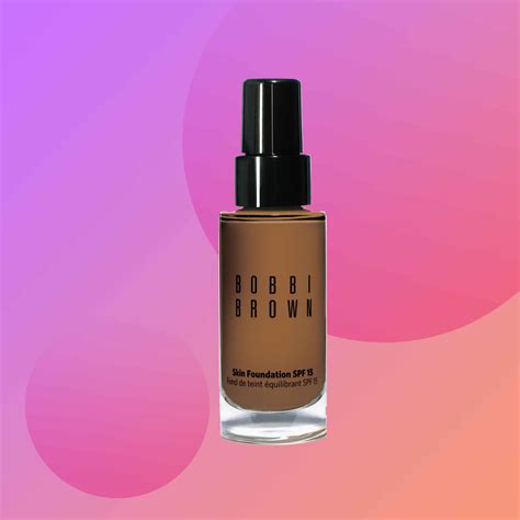 Best Lightweight Foundations | [site:name] | Essence