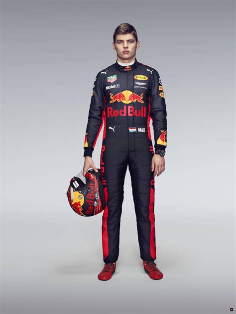 Max Verstappen outfit | Max verstappen, Red bull racing, Team wear