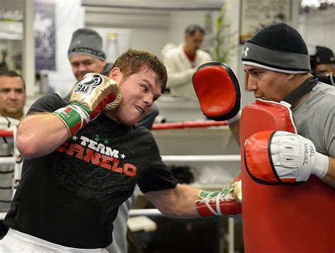 Canelo Alvarez & Shane Mosley training photos & pre-fight quotes ...