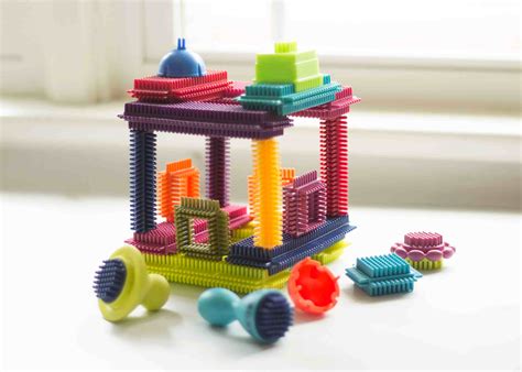 Check Out The 12 Best Blocks For Kids That LOVE To Build!