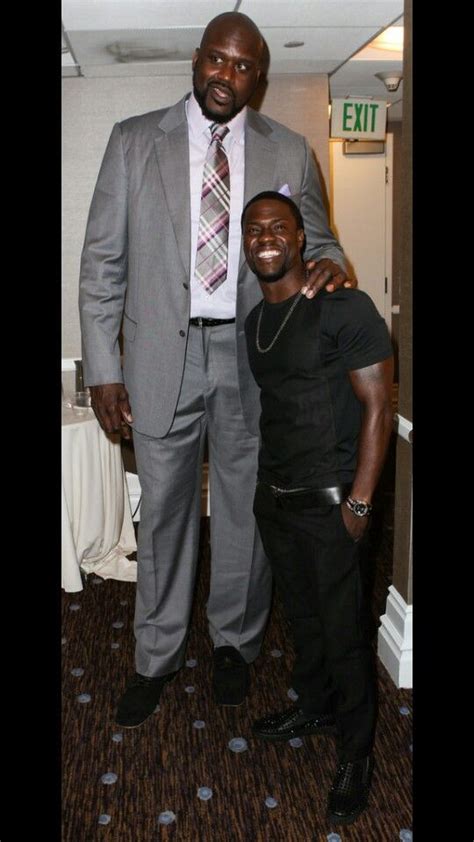 Kevin Hart And Shaq Standing Next To Each Other