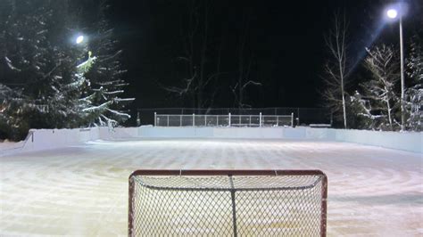 Rink of Dreams: Michigan family built an amazing outdoor hockey rink ...