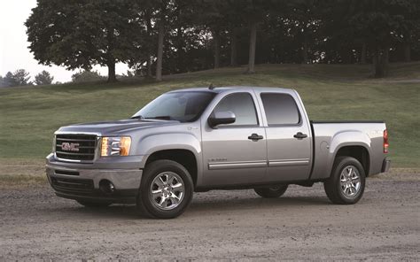 Chevrolet Silverado / GMC Sierra 2012: Attention à la concurrence - Guide Auto