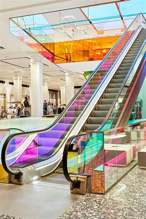 Rem Koolhaas–Designed Escalator Unveiled for Saks Fifth Avenue Redesign | Architectural Digest