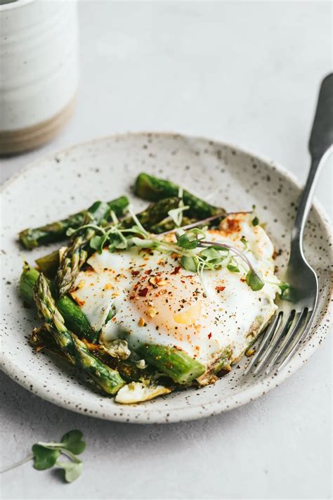 Skillet Asparagus and Eggs - Stem and Spoon