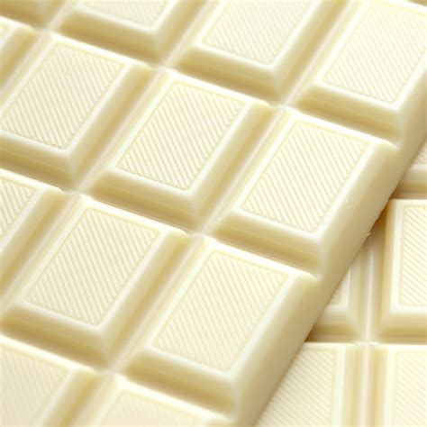 Delixio Rectangular White Milk Chocolate Slab, Rs 125 /piece Creative ...